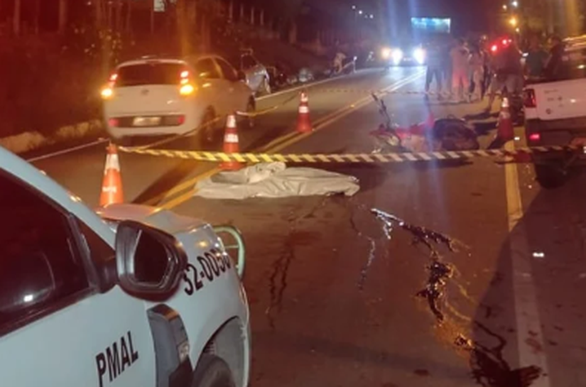 Homem morre ao colidir motocicleta contra carro, em Feira Grande