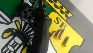 arma utilizada pelos suspeitos