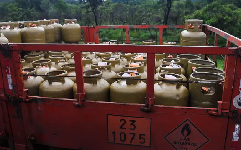 Nova regra sobre produção de gás gera divergência no setor privado