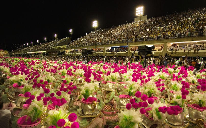 Carnaval deve movimentar R$ 9 bilhões no setor de turismo