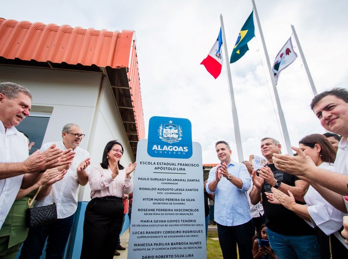 Paulo Dantas entrega 9ª unidade da Escola do Coração em Feira Grande