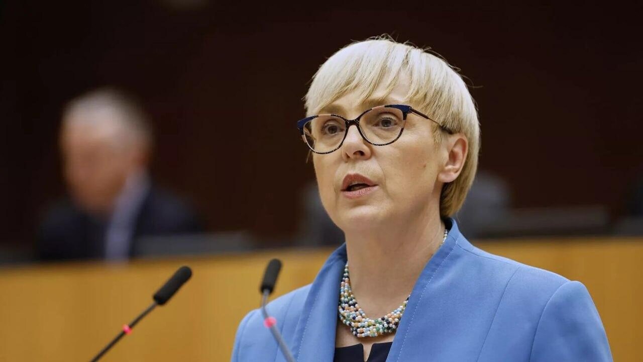 UE entende necessidade de retomar diálogo com Rússia, diz presidente eslovena