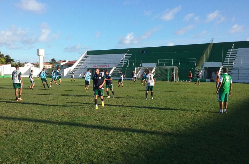 Sem chances de avançar, Coruripe busca a vitória diante da Juazeirense