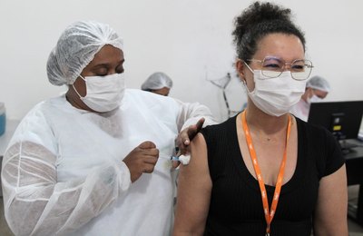 Prefeitura de Coruripe realizou mais uma edição do Corujão da Vacina