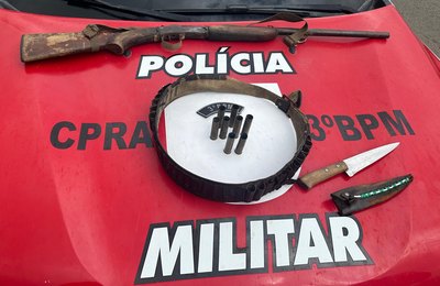 PM apreende duas armas de fogo e drogas, em Arapiraca e Limoeiro de Anadia