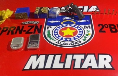 Ação da PM em Murici prende casal e apreende arma, munições e droga