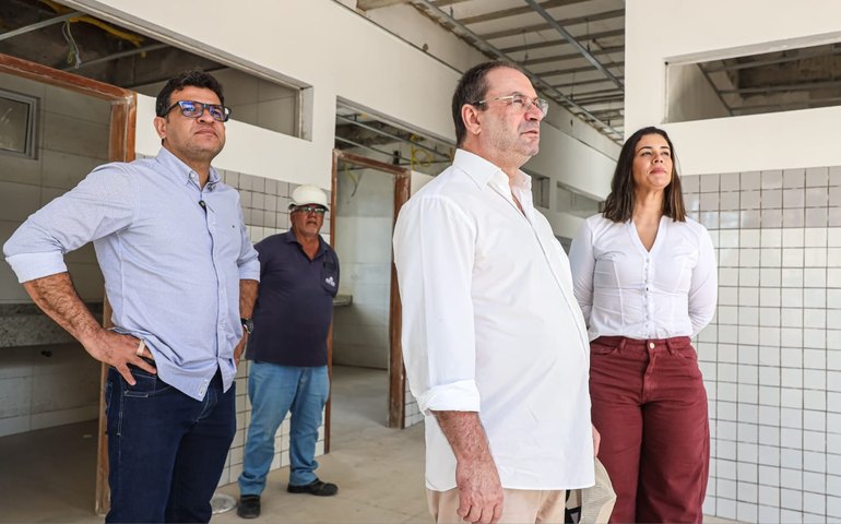 Moradores do Planalto comemoram construção de unidade de saúde e ginásio poliesportivo em Arapiraca