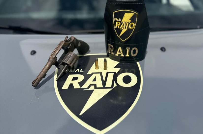 Companhia de Raio da PM-AL apreende drogas e armas em Maceió