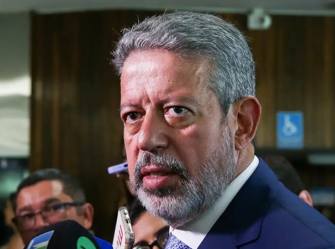 Relatório da PF cita Arthur Lira em investigação sobre emendas do orçamento secreto