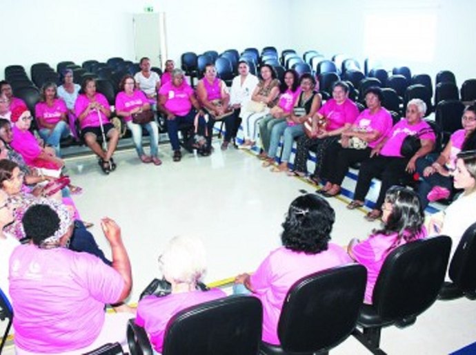 Outubro Rosa: mulheres relatam como a interação ajuda o câncer de mama