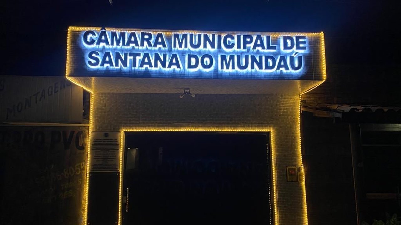 Câmara de Santana do Mundaú realiza melhorias na sede do Legislativo