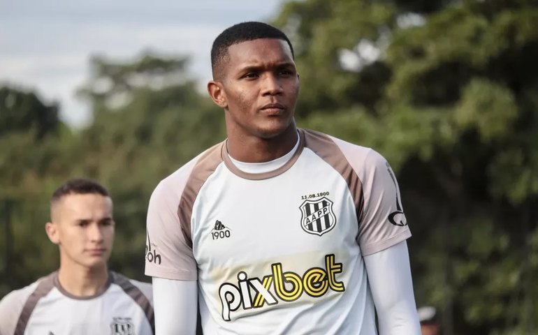 Ponte Preta renova com o zagueiro revelação Douglas Mendes até 2025