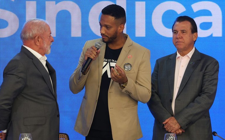 Lula pede mobilização a centrais sindicais para fim da escala 6x1