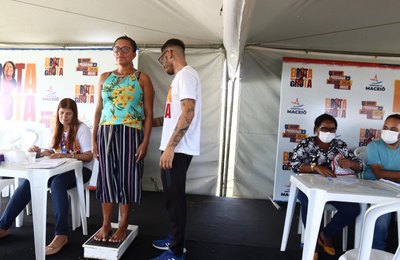 Brota na Grota: Moradores do litoral Norte são beneficiados com serviços da Educação