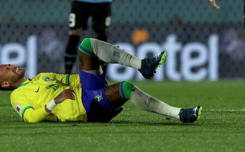 Jorge Jesus e jogadores do Al-Hilal desejam melhoras a Neymar