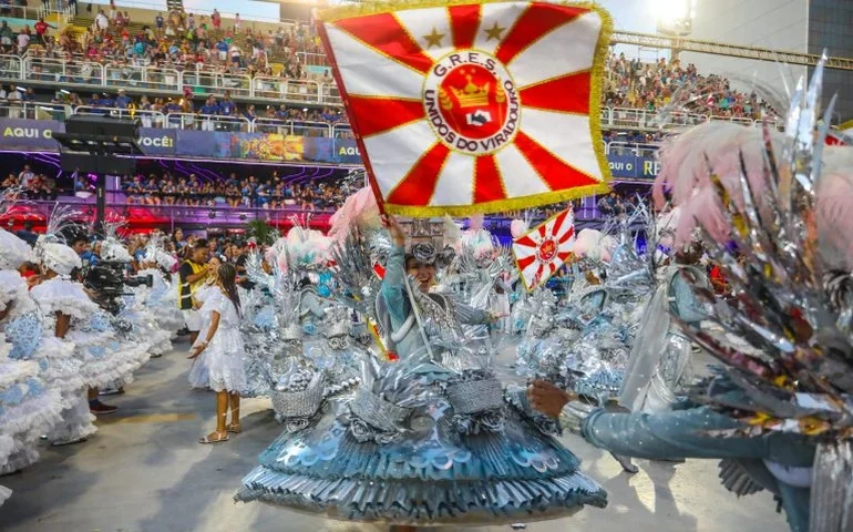 Viradouro é campeã do Carnaval do Rio 2026 com homenagem ao Mestre Ciça