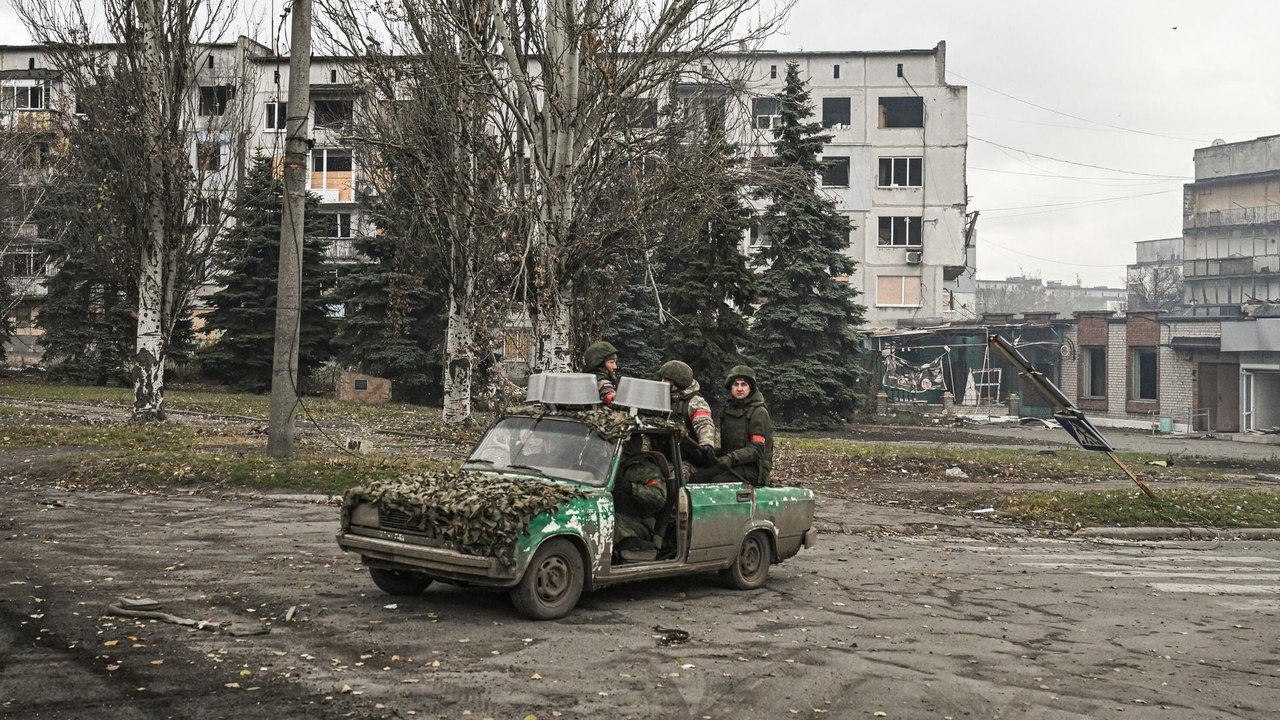 Libertação de Slavyansk e Kramatorsk por forças russas será um golpe grave para Kiev, aponta mídia