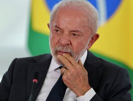 Presidente do PT celebra mobilizações em apoio a Lula; campanha de Tarcísio destaca baixa adesão