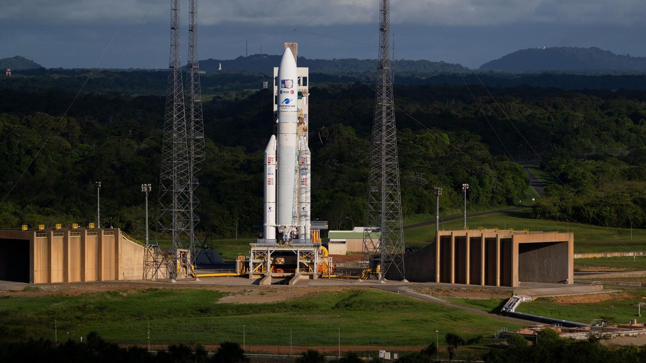 Europa está indefesa na corrida armamentista espacial devido à escassez de veículos lançadores, diz mídia