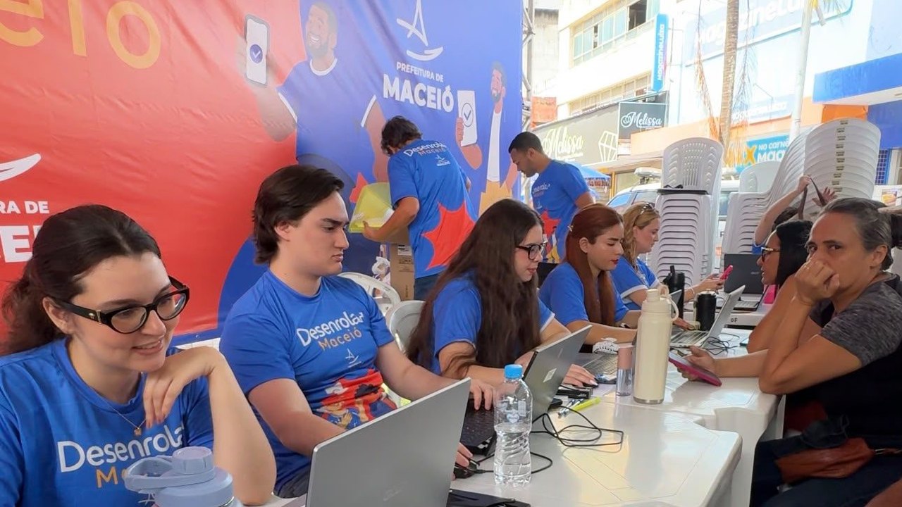 Prefeitura de Maceió faz mais de 5,3 mil atendimentos e fecha acordos que passam de R$ 2,6 milhões no Desenrola Maceió