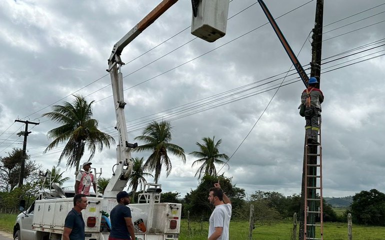 Prefeitura de Anadia realiza melhorias na iluminação pública e mobilidade