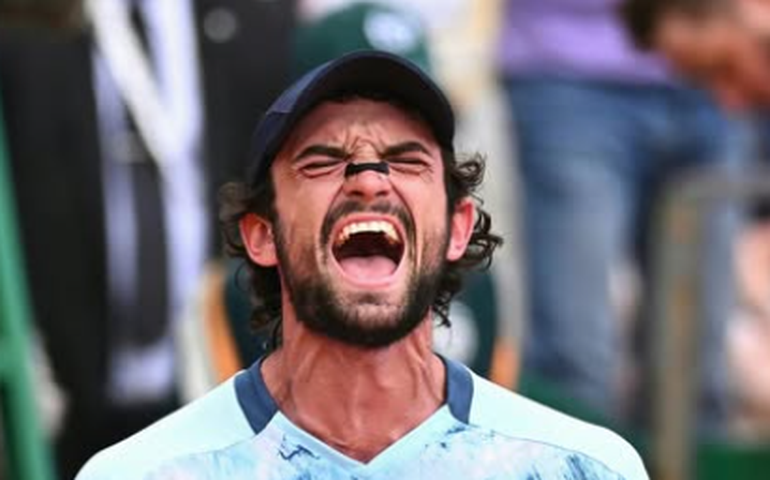 Vacherot bate primo em Xangai e se torna o campeão de ranking mais baixo em Masters 1000