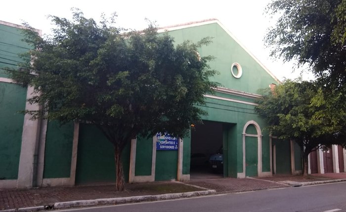 Estacionamento de servidores municipais no Jaraguá