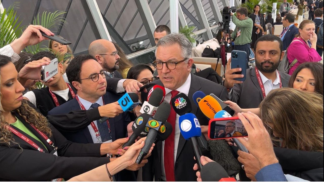 Padilha reforça compromisso do BRICS com saúde e crítica Trump: 'Persegue os pesquisadores de vacina'