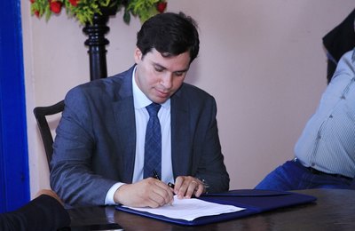 Prefeito Cláudio Filho Cacau sanciona lei que cria novo Código Tributário Municipal  