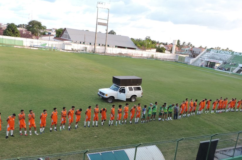 Jogadores do Coruripe ganham duas folgas para festas de final de ano