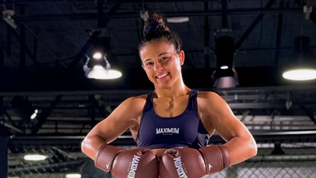 Natália Silva vence chinesa e conquista cinturão inédito para o Brasil