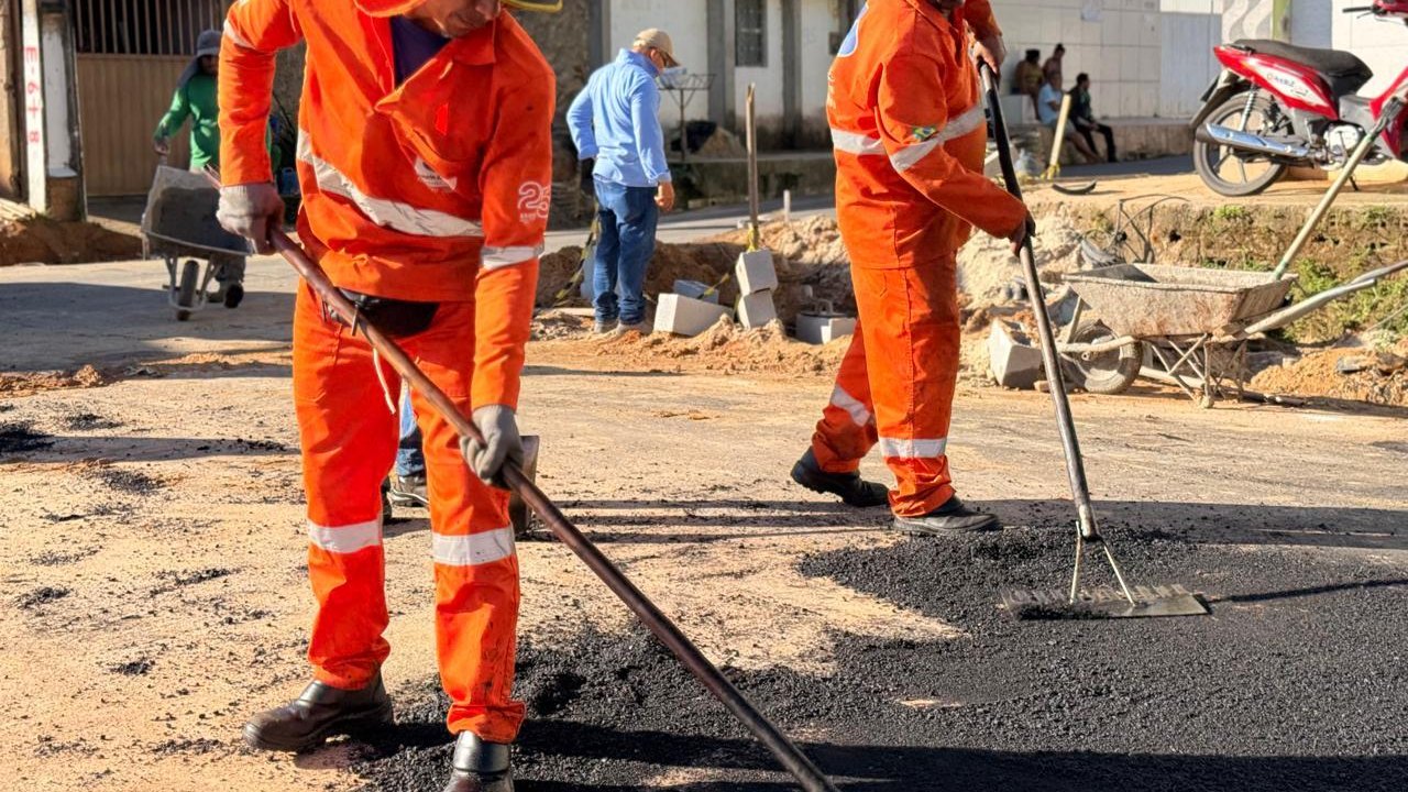 Mais de 17 km de vias pavimentadas transformam mobilidade na parte alta de Maceió