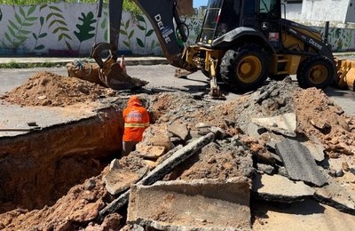 Infraestrutura substitui tubulações danificadas em dois pontos da Mangabeiras