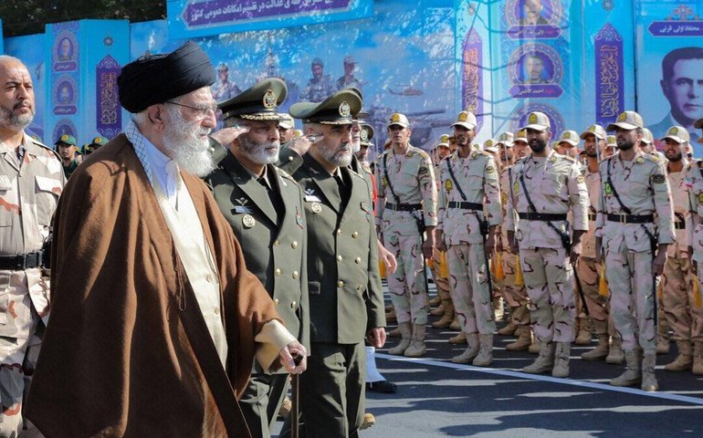 Três altos cargos assumem funções do líder supremo iraniano após assassinato