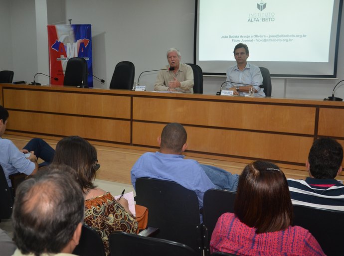 AMA orienta planejamento na educação para novos gestores
