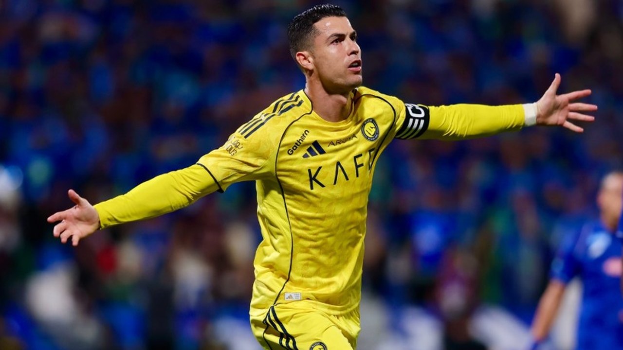 Cristiano Ronaldo marca dois gols e conquista seu primeiro título saudita pelo Al-Nassr