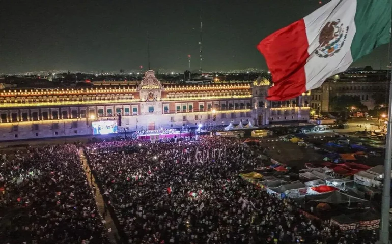 Pelo menos 60 policiais ficam feridos durante manifestação da Geração Z na Cidade do México