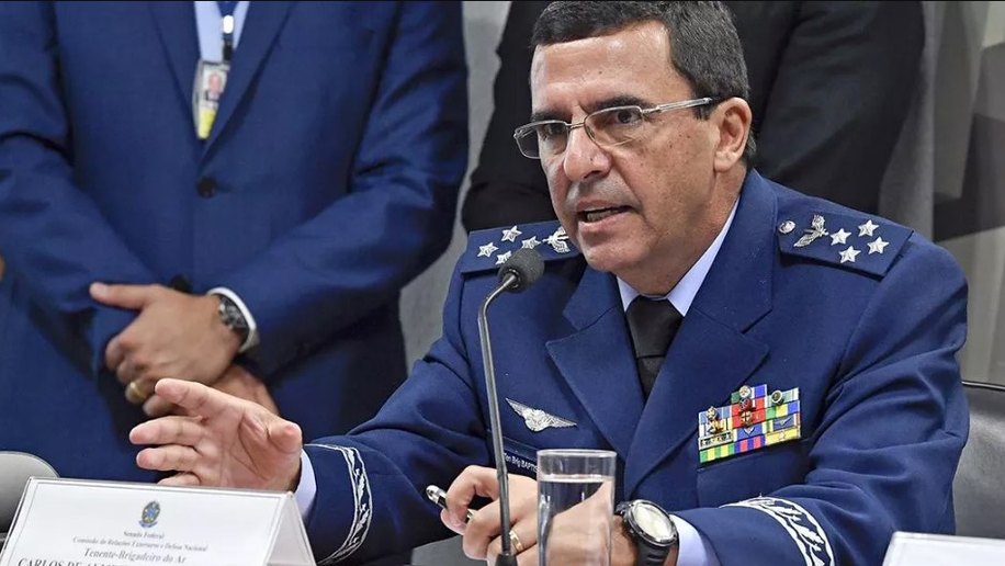 Ex-comandante da Aeronáutica confirma apoio da Marinha ao golpe