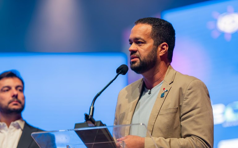 Sob presidência de Alagoas, Consórcio Nordeste firma acordo para impulsionar tecnologia nos pequenos negócios