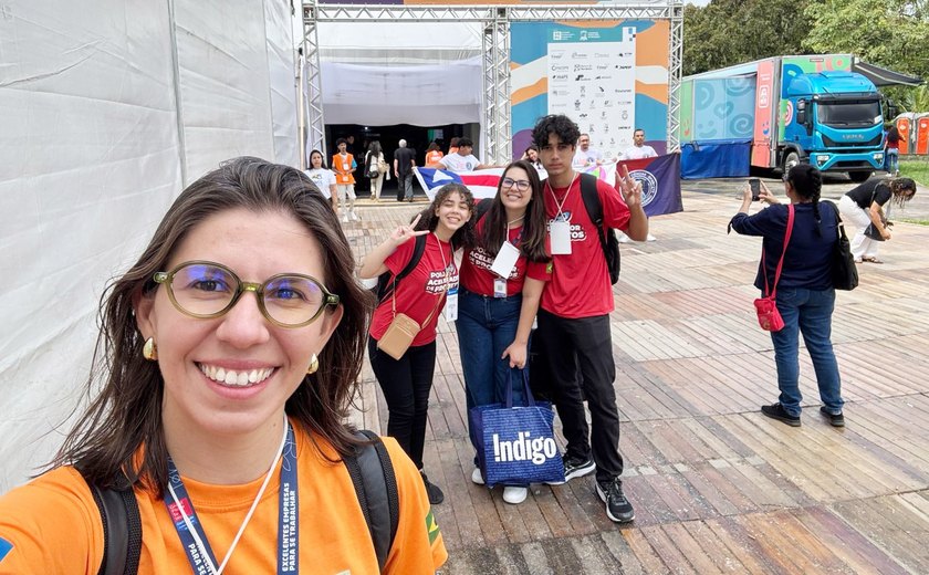 Estudantes do SESI levam projeto de borracha biodegradável à SBPC Jovem 2025