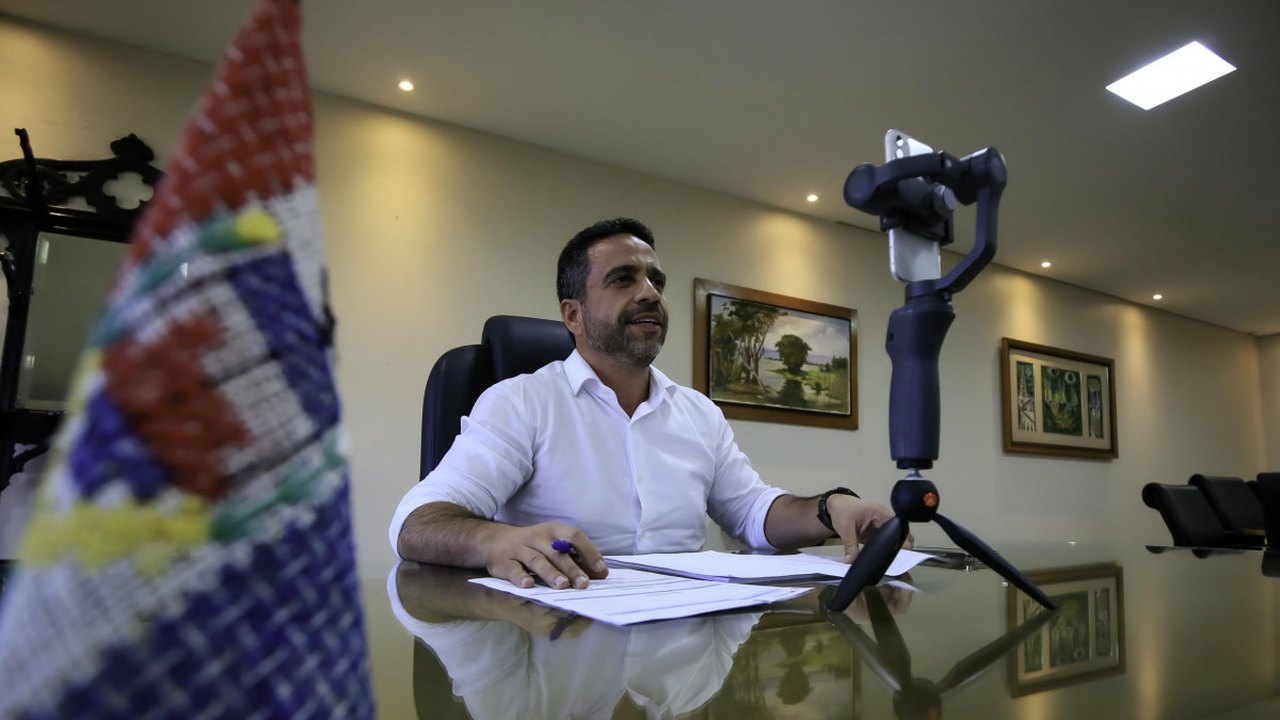 Paulo Dantas entrega caminhão e anuncia investimentos para Feliz Deserto