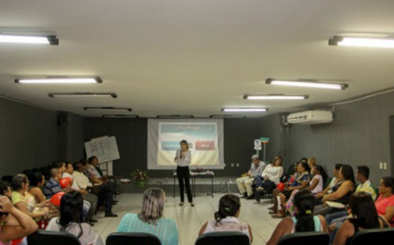 Arapiraca: Profissionais de serviços gerais da Prefeitura se capacitam