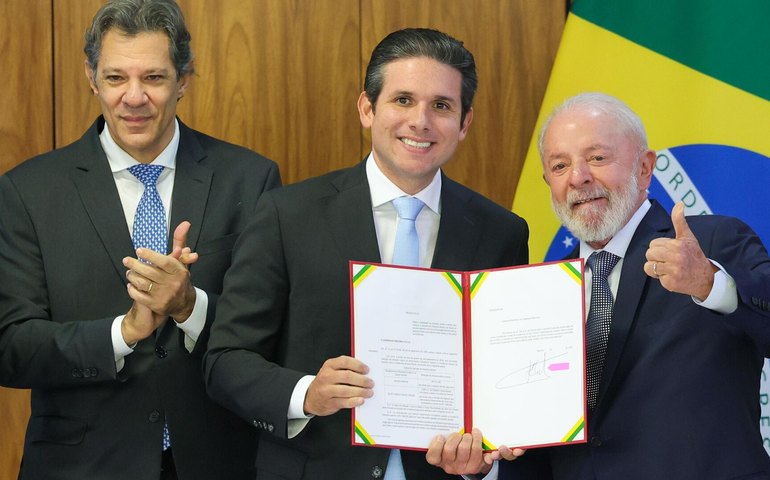 Lula apresenta ao Congresso projeto com alterações na cobrança do Imposto de Renda; veja o que muda