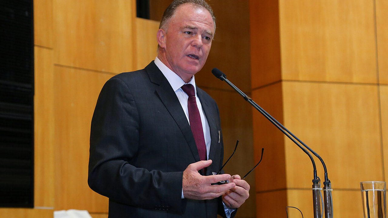Casagrande, do PSB, endossa post que critica PT por aliança ‘até com satanás’