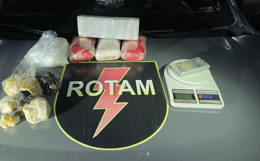 Polícia apreende quatro quilos de drogas e liberta mulher em cárcere privado na Forene