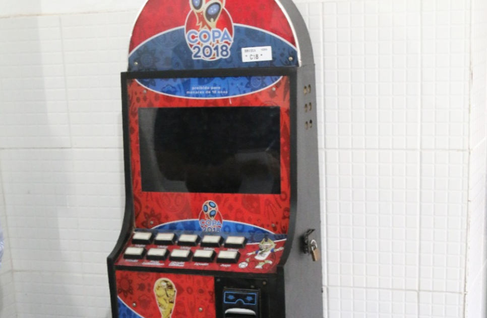 MÁQUINA DE CAÇA NÍQUEL