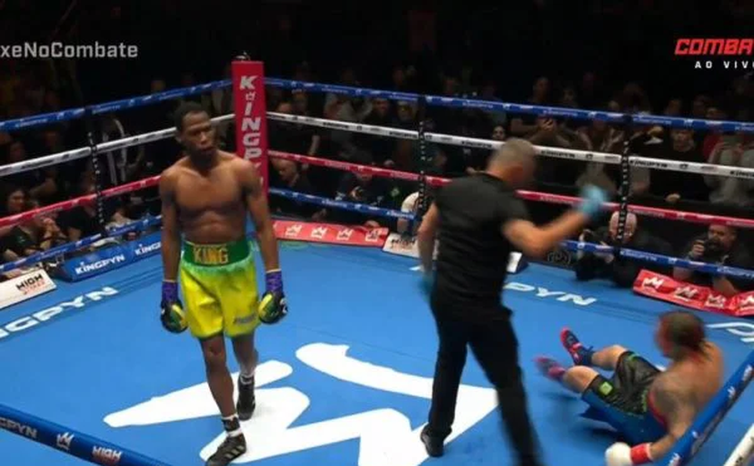 Whindersson Nunes é atropelado por youtuber em luta de boxe