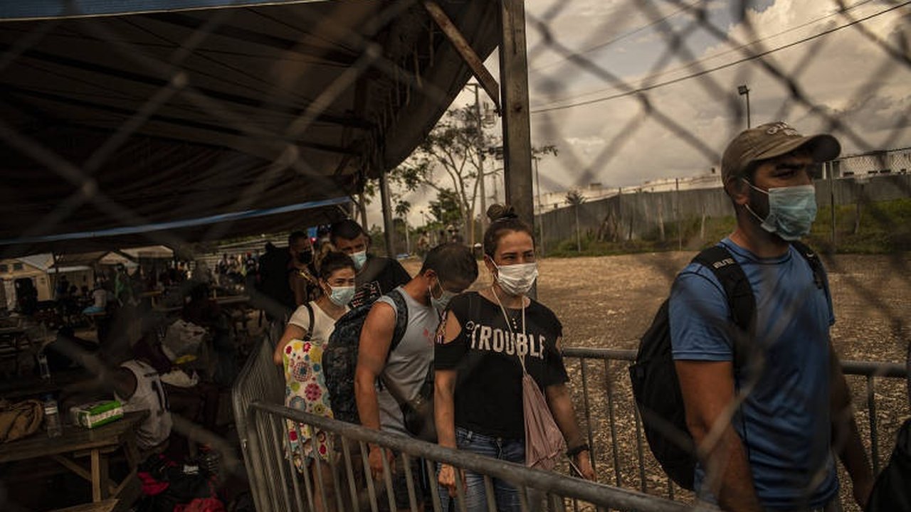 Rota do Darién vira negócio para políticos colombianos, que cobram milhões de migrantes rumo aos EUA