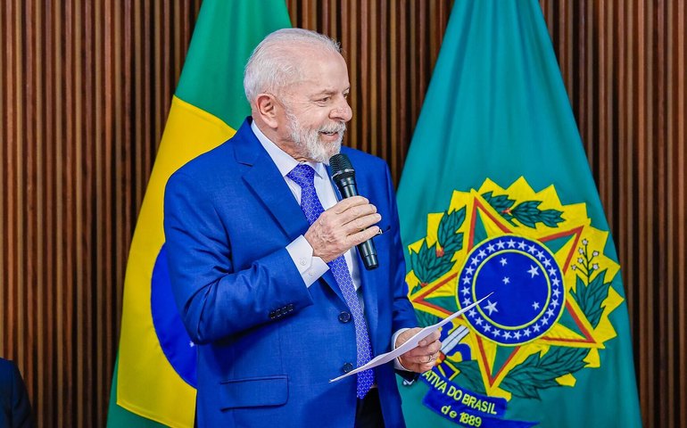 Mídia: Brasil deve adotar reciprocidade em relação à taxação dos EUA sobre o aço e o alumínio