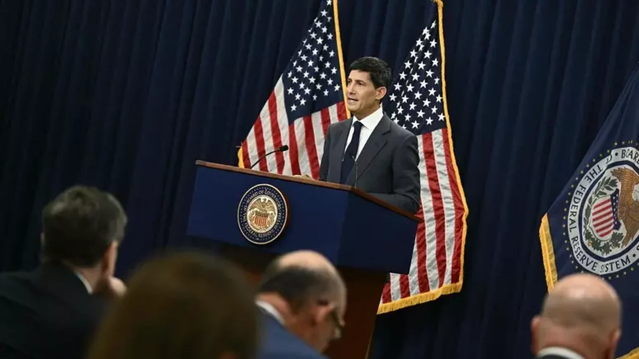 Fed mantém juros inalterados em 1ª reunião sob comando de Kevin Warsh